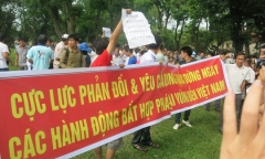 Người dân Hà Nội, TP.HCM, Đà Nẵng xuống đường phản đối Trung Quốc